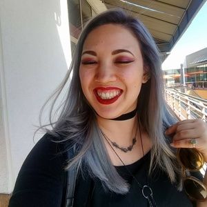 Meet your Posher, Lani